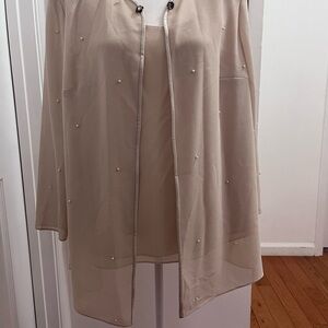 R&M Richards Elegant Cream Top